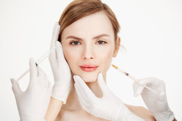 วิธีแก้ปัญหาริ้วรอย รอยเหี่ยวย่น หรือปัญหาผิวแห้งต่าง ๆ ด้วย Filler และ Botox